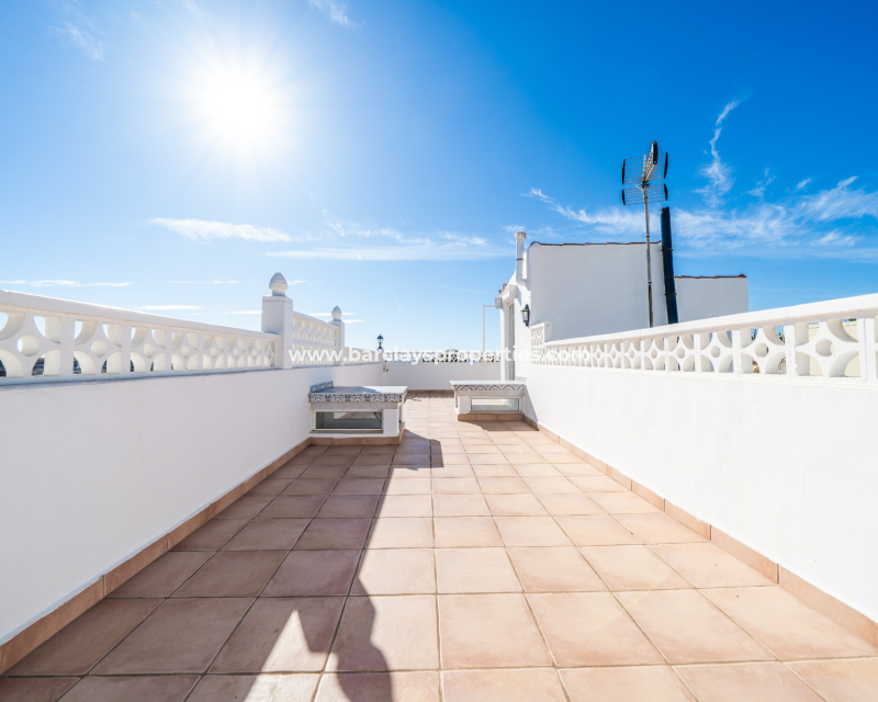 Resale - Reihenhaus - Urb. La Marina