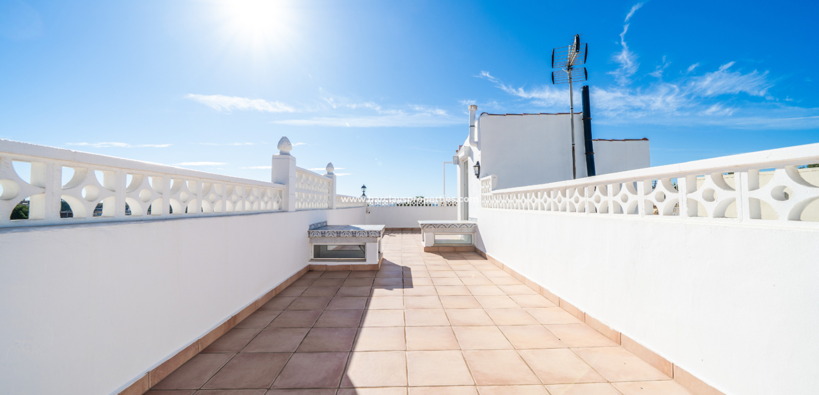 Resale - Reihenhaus - Urb. La Marina