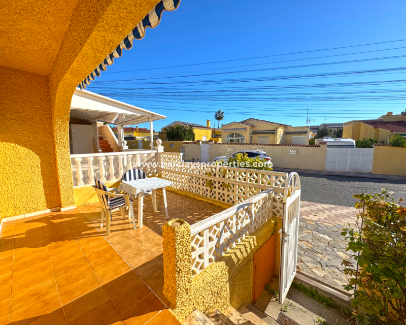 Resale - Reihenhaus - Urb. La Marina