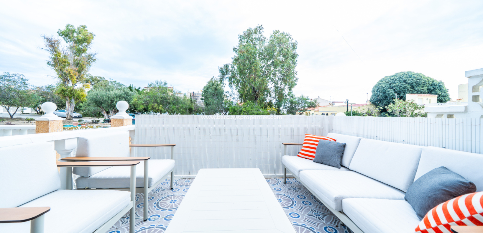 Resale - Reihenhaus - Urb. La Marina