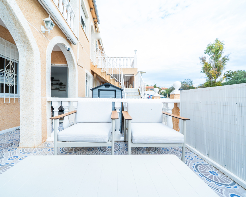 Resale - Reihenhaus - Urb. La Marina