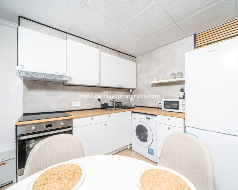 Resale - Reihenhaus - Urb. La Marina