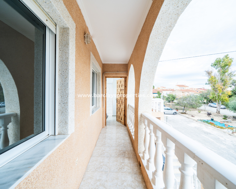 Resale - Reihenhaus - Urb. La Marina