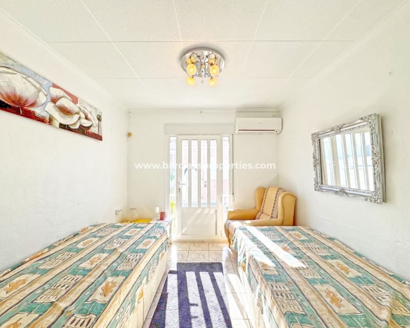 Resale - Reihenhaus - Urb. La Marina