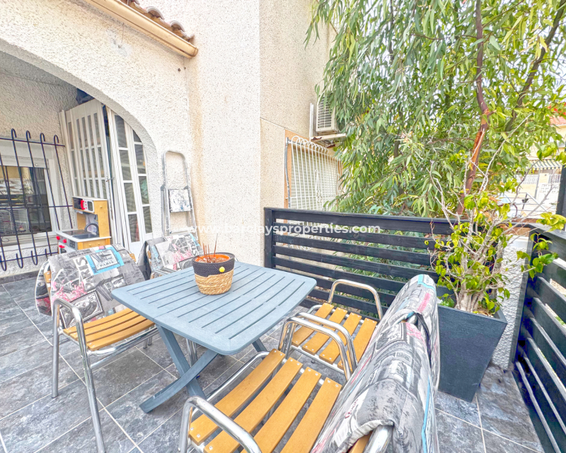 Resale - Reihenhaus - Urb. La Marina