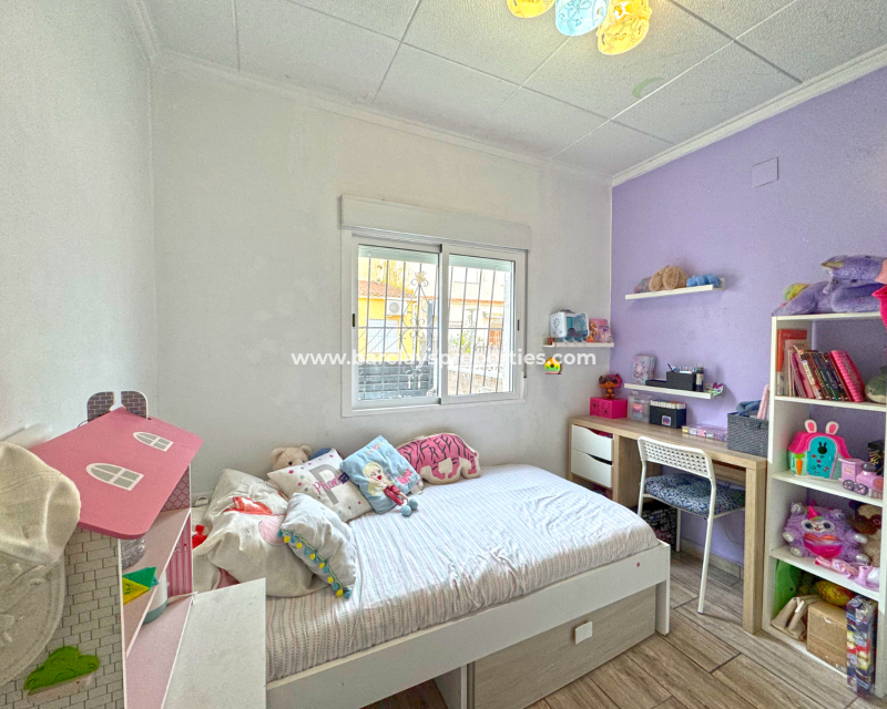 Resale - Reihenhaus - Urb. La Marina