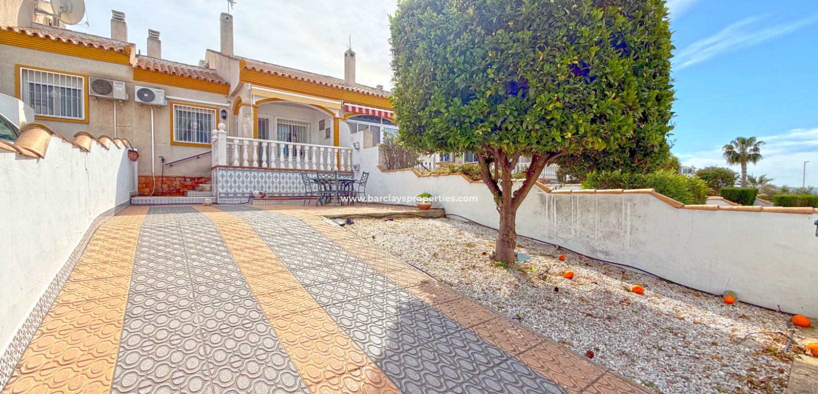 Resale - Reihenhaus - Urb. La Marina