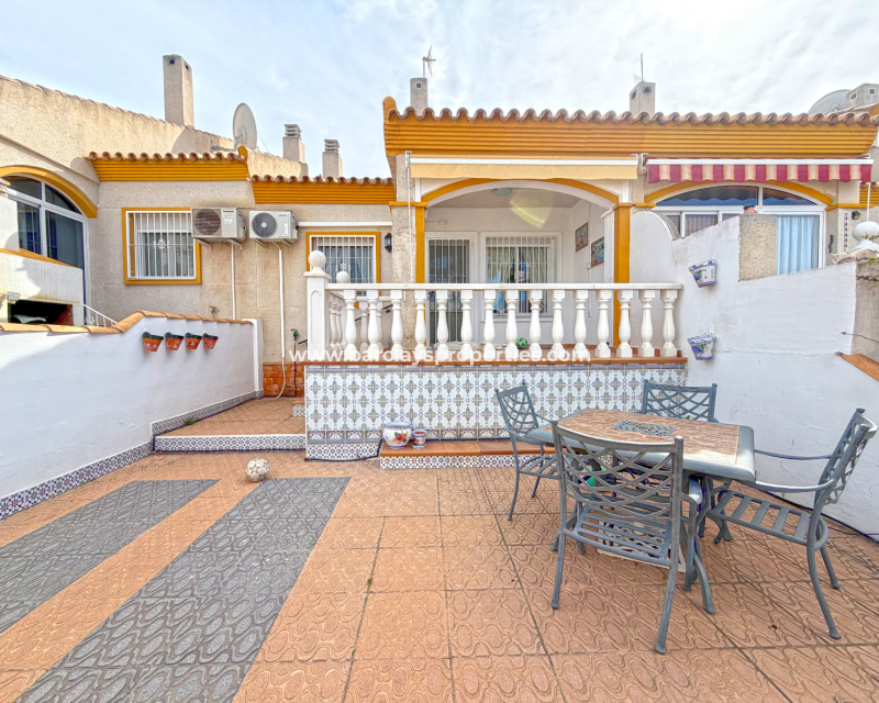 Resale - Reihenhaus - Urb. La Marina