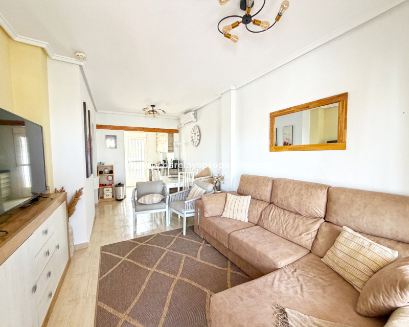 Resale - Reihenhaus - Urb. La Marina