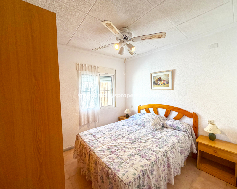 Resale - Reihenhaus - Urb. La Marina