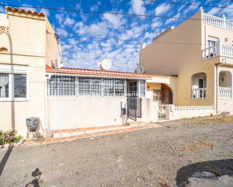 Resale - Reihenhaus - Urb. La Marina