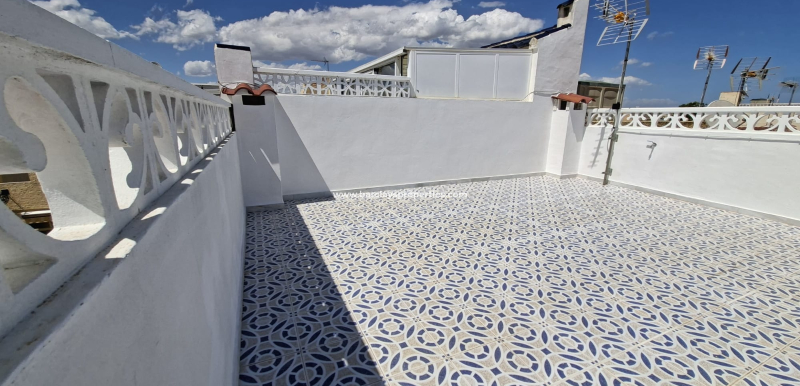 Resale - Reihenhaus - Urb. La Marina