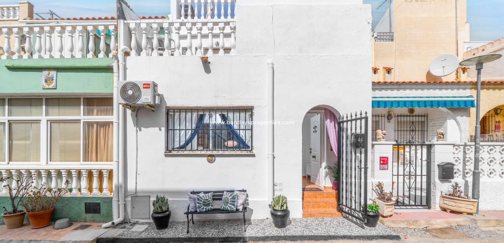 Resale - Reihenhaus - Urb. La Marina