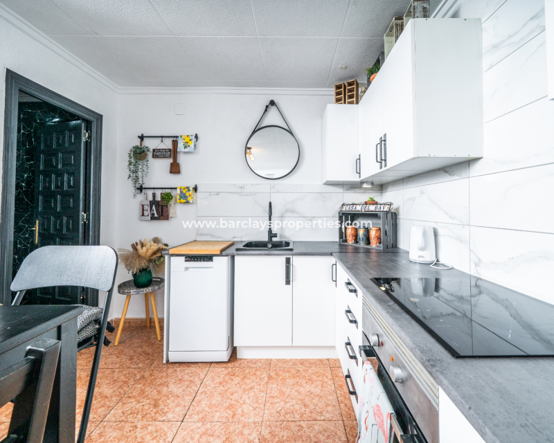 Resale - Reihenhaus - Urb. La Marina