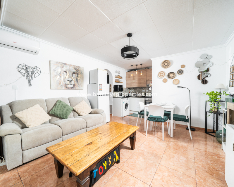 Resale - Reihenhaus - Urb. La Marina