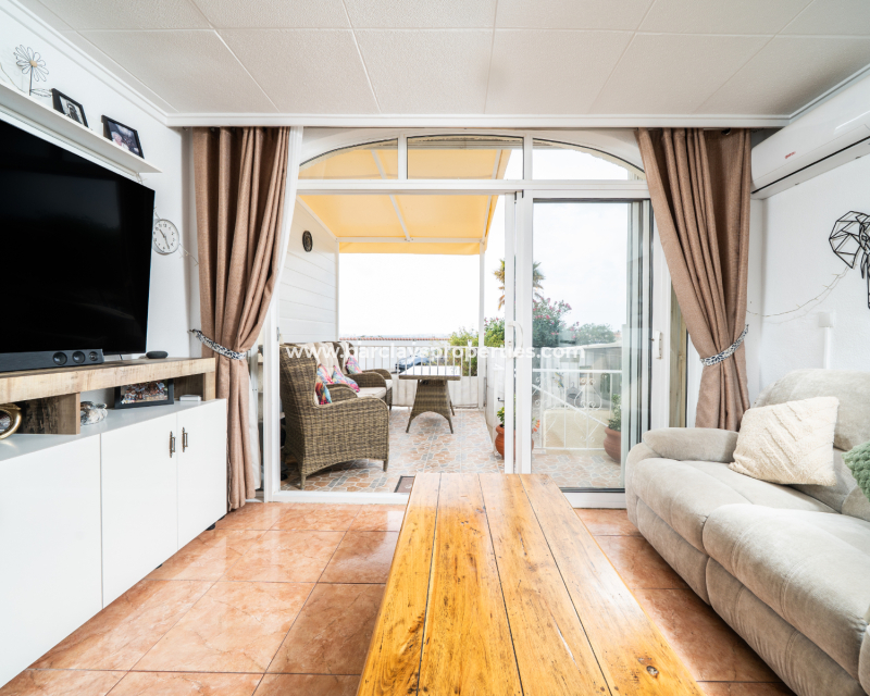 Resale - Reihenhaus - Urb. La Marina
