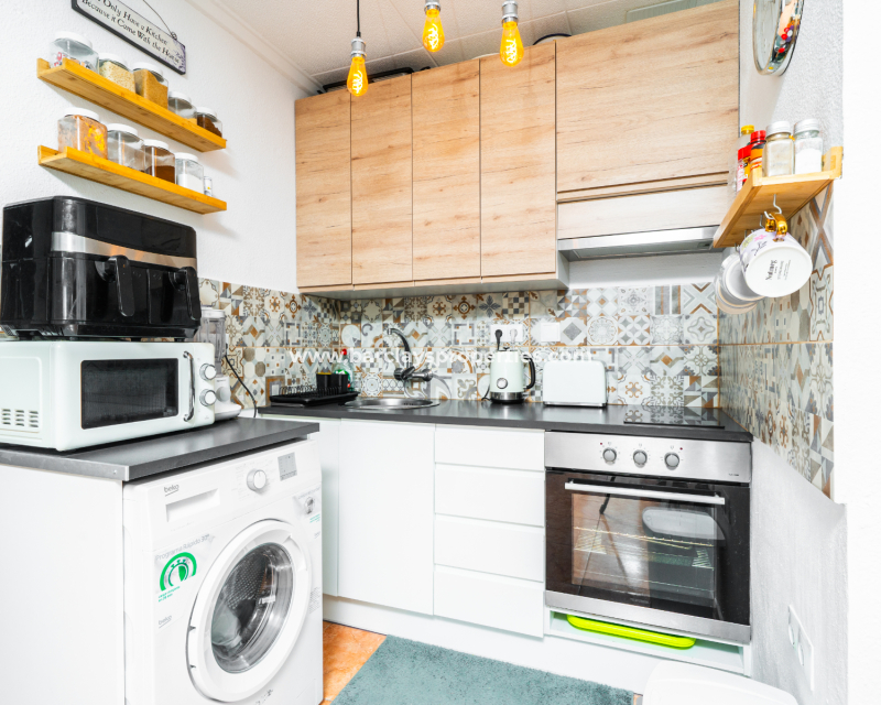 Resale - Reihenhaus - Urb. La Marina