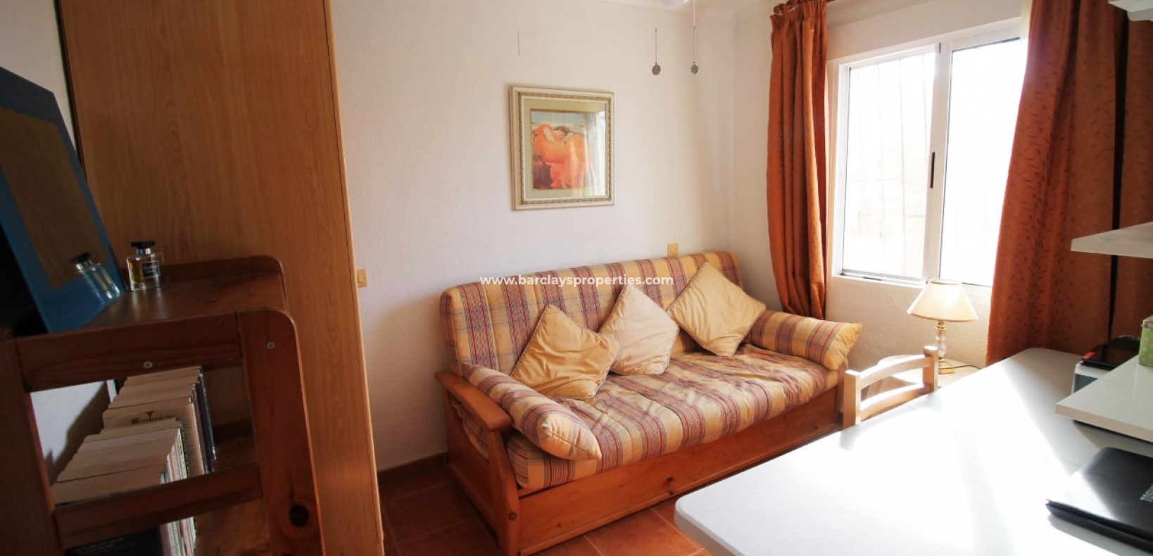 Resale - Reihenhaus - Urb. La Marina