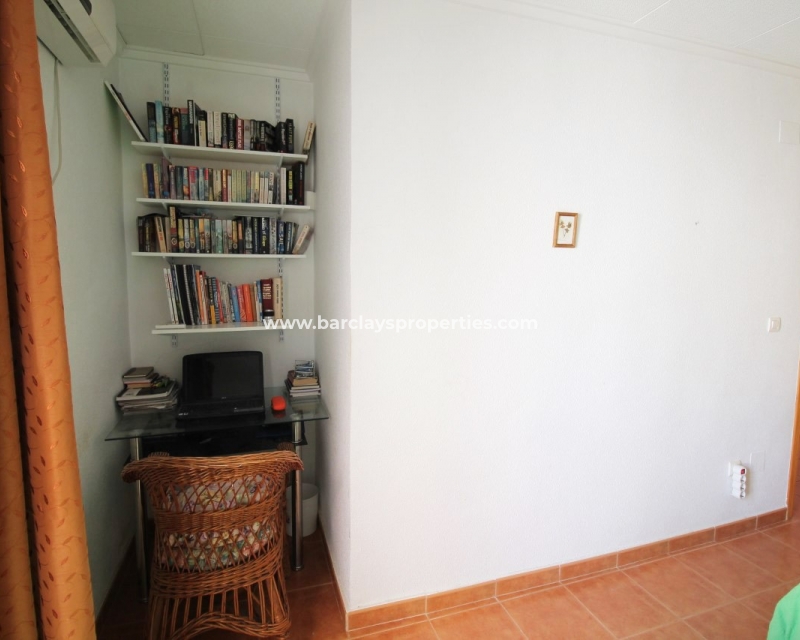 Resale - Reihenhaus - Urb. La Marina