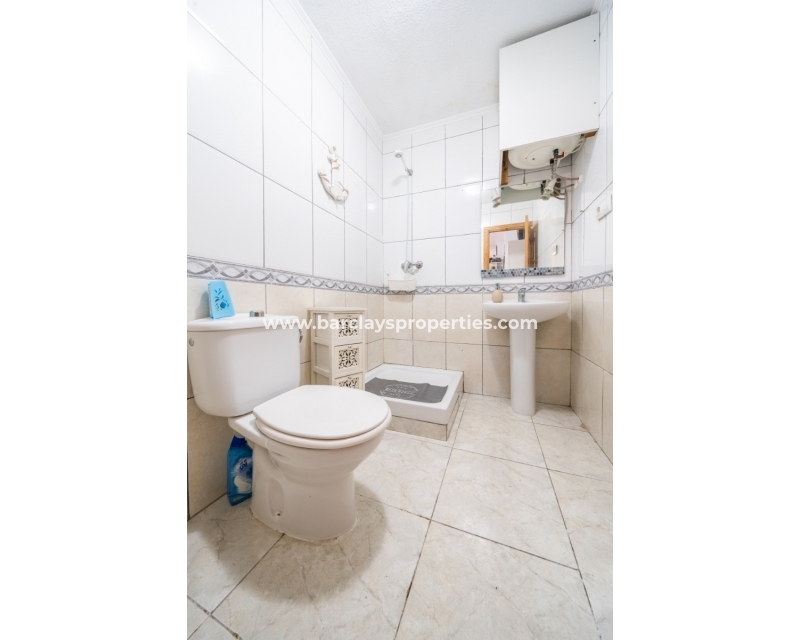 Resale - Semi-Detached - Urb. La Marina