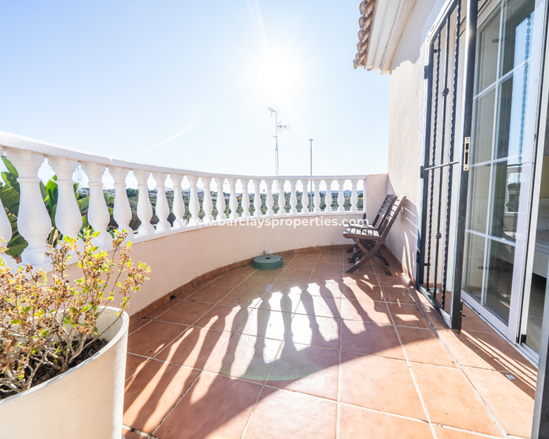 Resale - Semi-Detached - Urb. La Marina