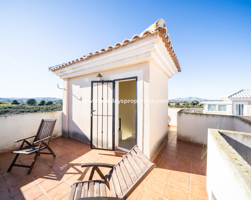 Resale - Semi-Detached - Urb. La Marina