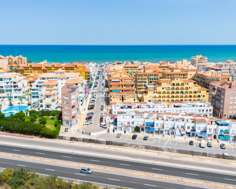 Resale - Terraced - La Mata