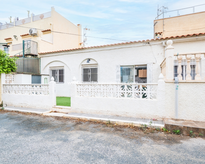 Resale - Terraced - Urb. La Marina