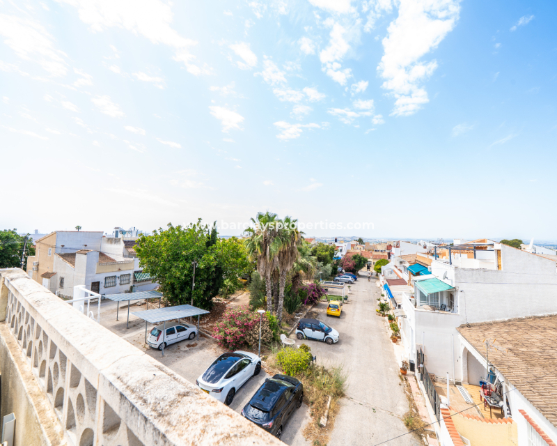 Resale - Terraced - Urb. La Marina