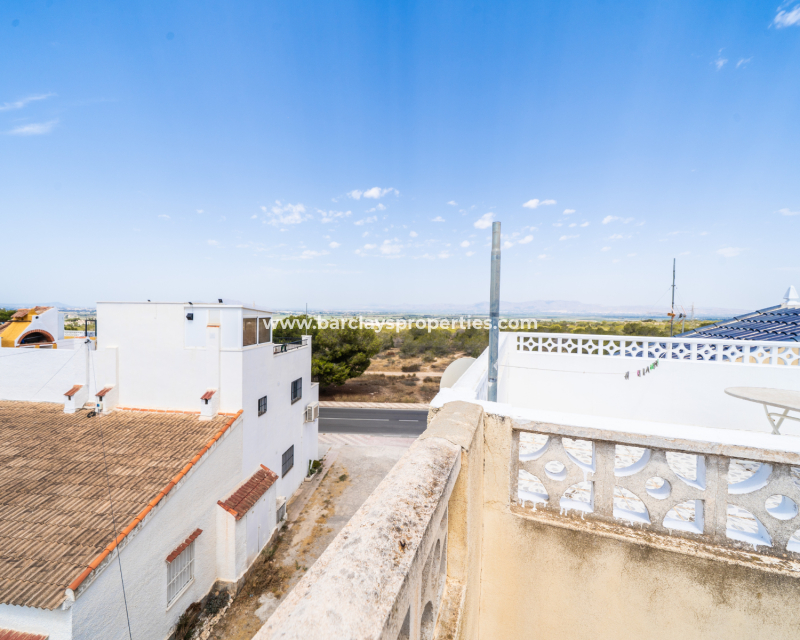 Resale - Terraced - Urb. La Marina