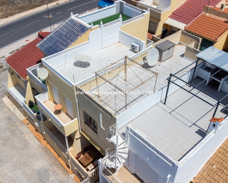 Resale - Terraced - Urb. La Marina