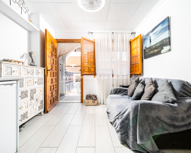 Resale - Terraced - Urb. La Marina