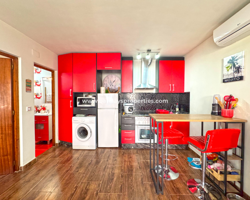 Resale - Terraced - Urb. La Marina