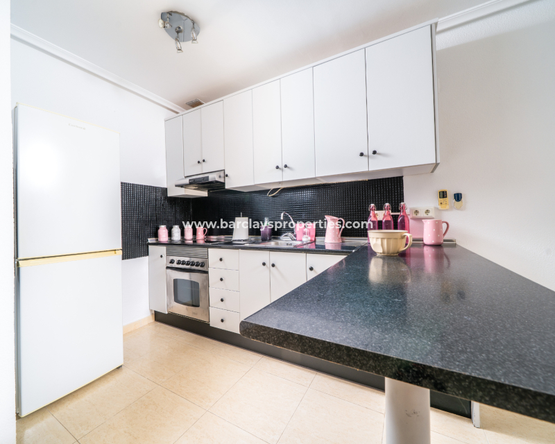 Resale - Terraced - Urb. La Marina