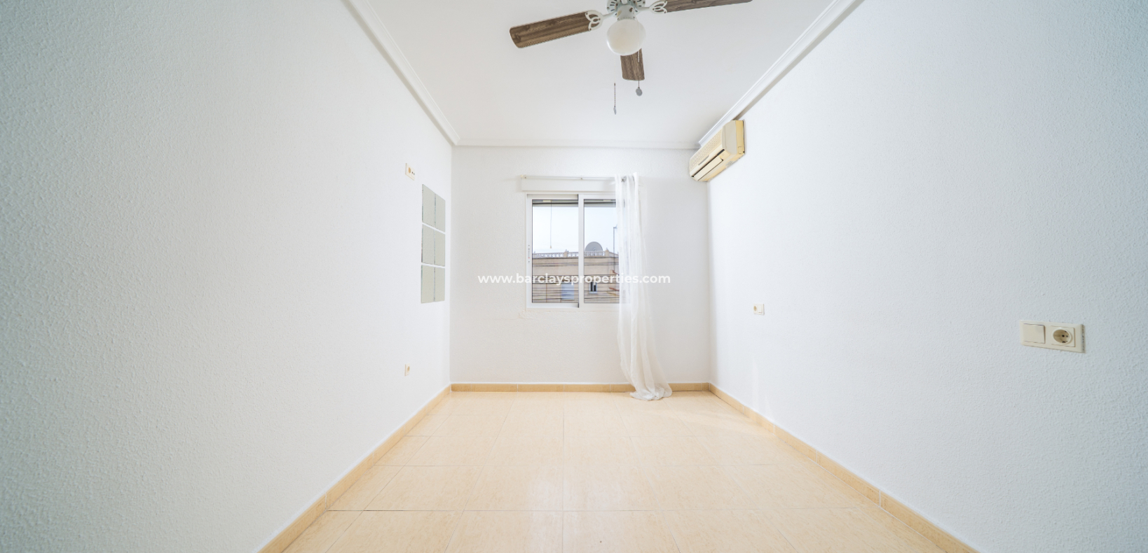 Resale - Terraced - Urb. La Marina