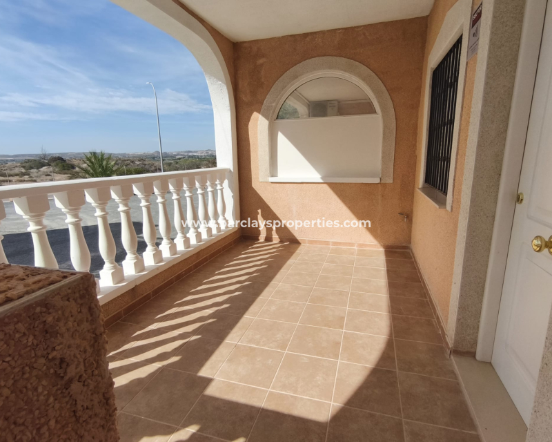 Resale - Terraced - Urb. La Marina