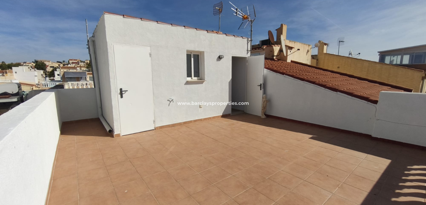 Resale - Terraced - Urb. La Marina