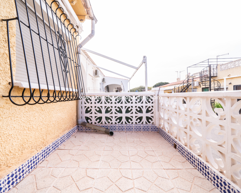 Resale - Terraced - Urb. La Marina