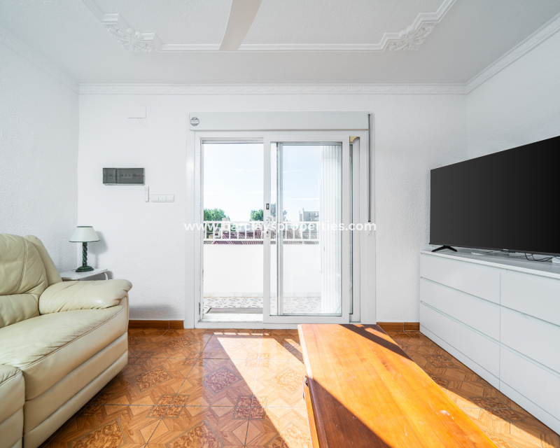 Resale - Terraced - Urb. La Marina