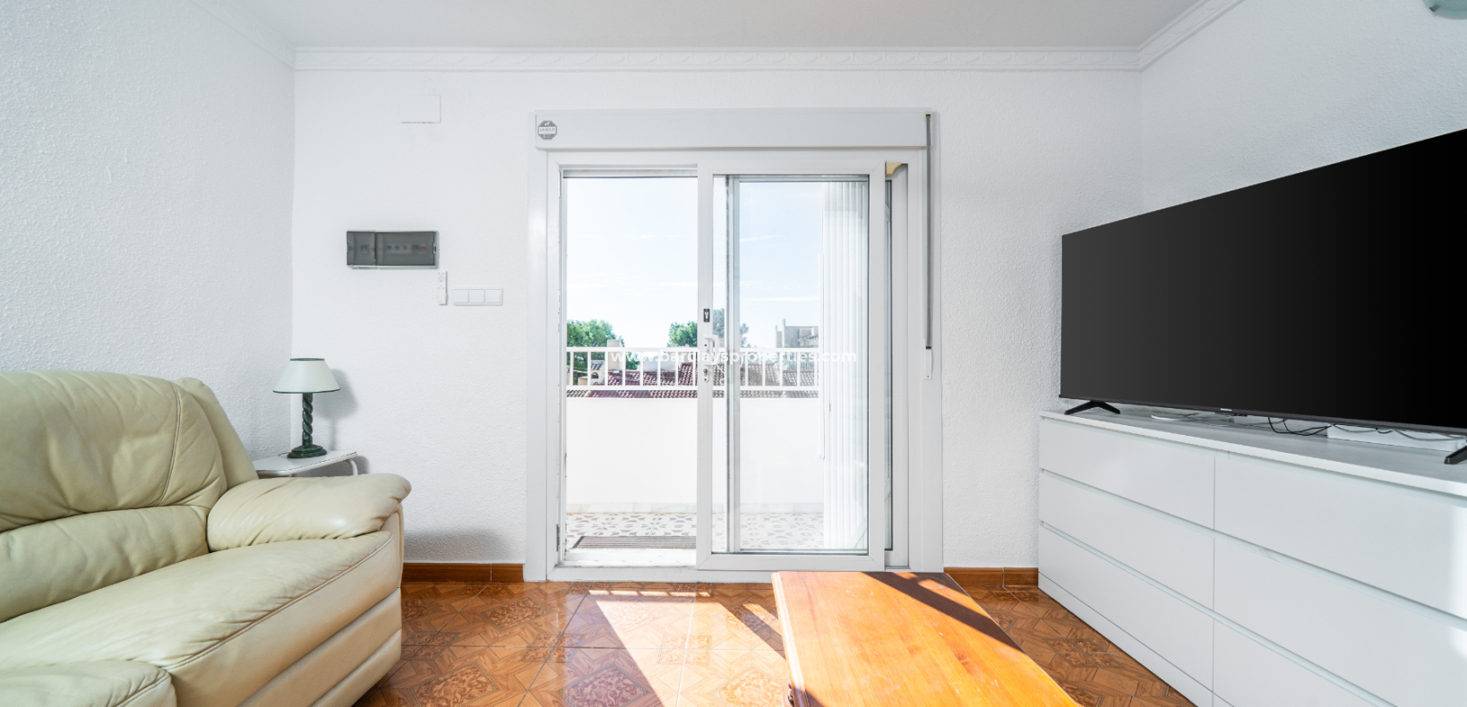 Resale - Terraced - Urb. La Marina