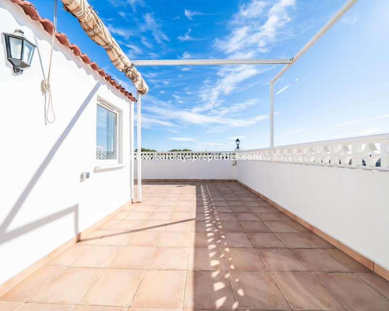 Resale - Terraced - Urb. La Marina