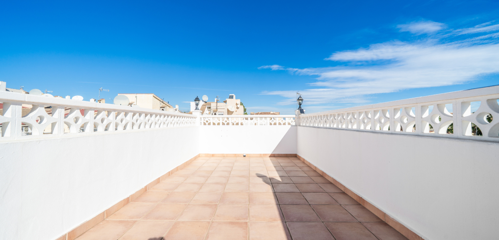 Resale - Terraced - Urb. La Marina