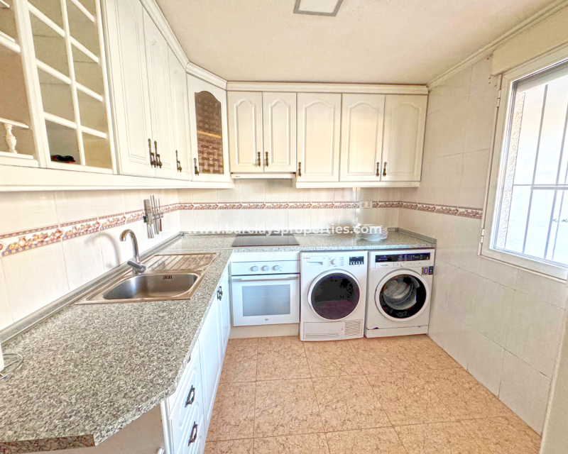 Resale - Terraced - Urb. La Marina