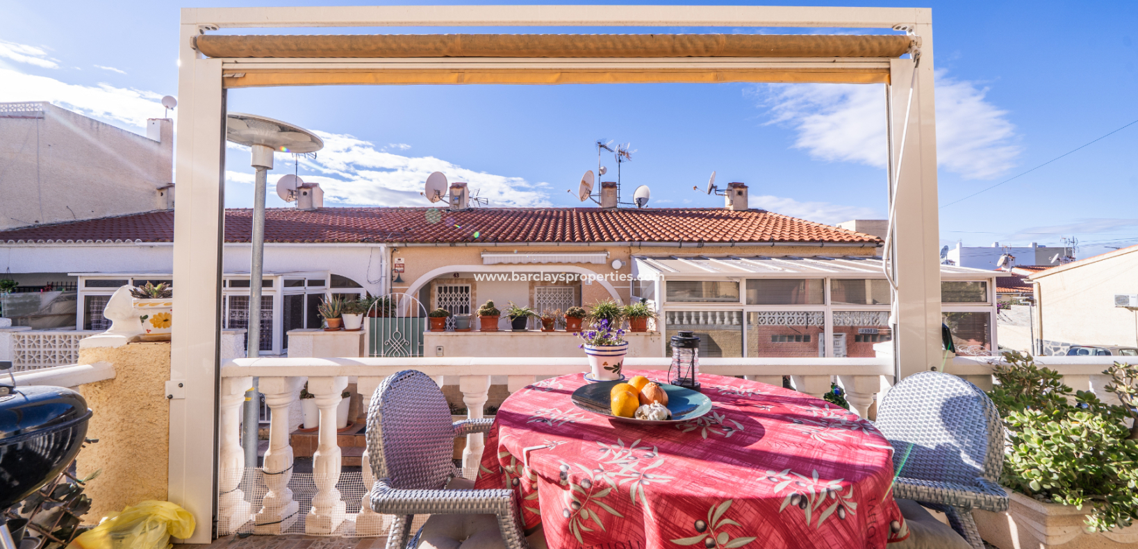 Resale - Terraced - Urb. La Marina