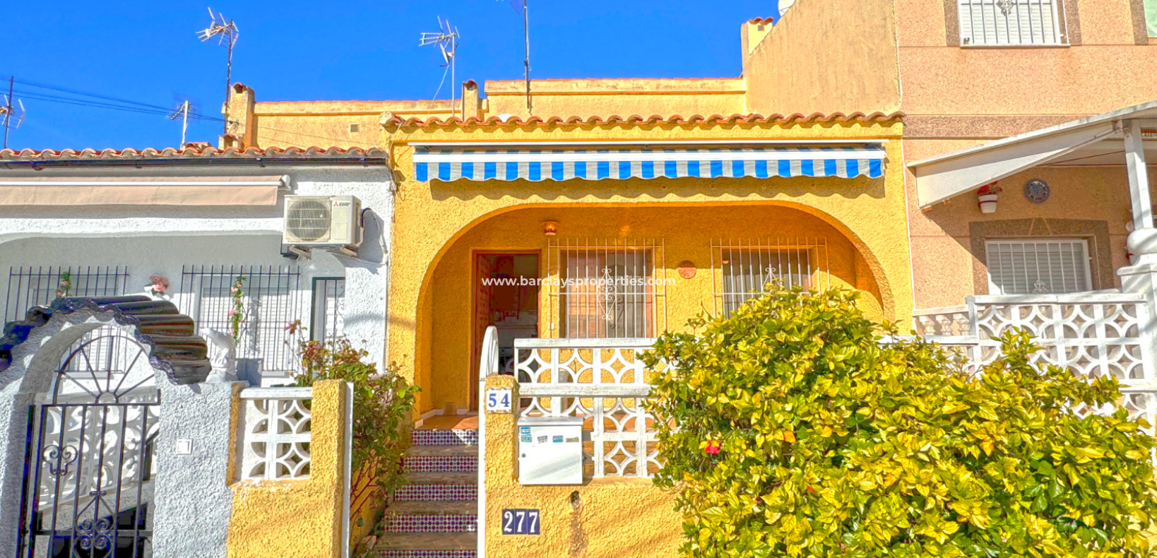 Resale - Terraced - Urb. La Marina