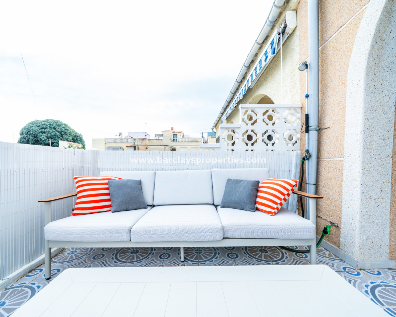 Resale - Terraced - Urb. La Marina