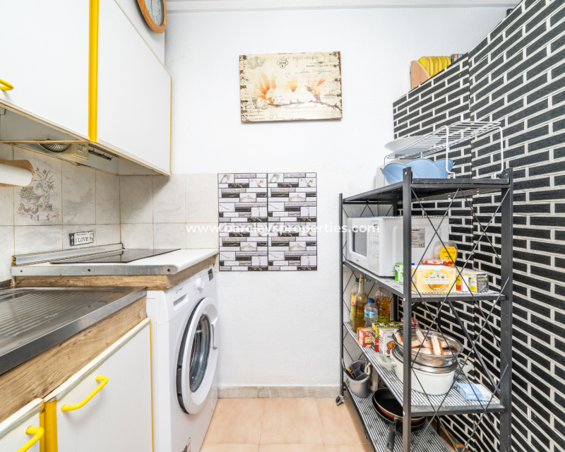 Resale - Terraced - Urb. La Marina