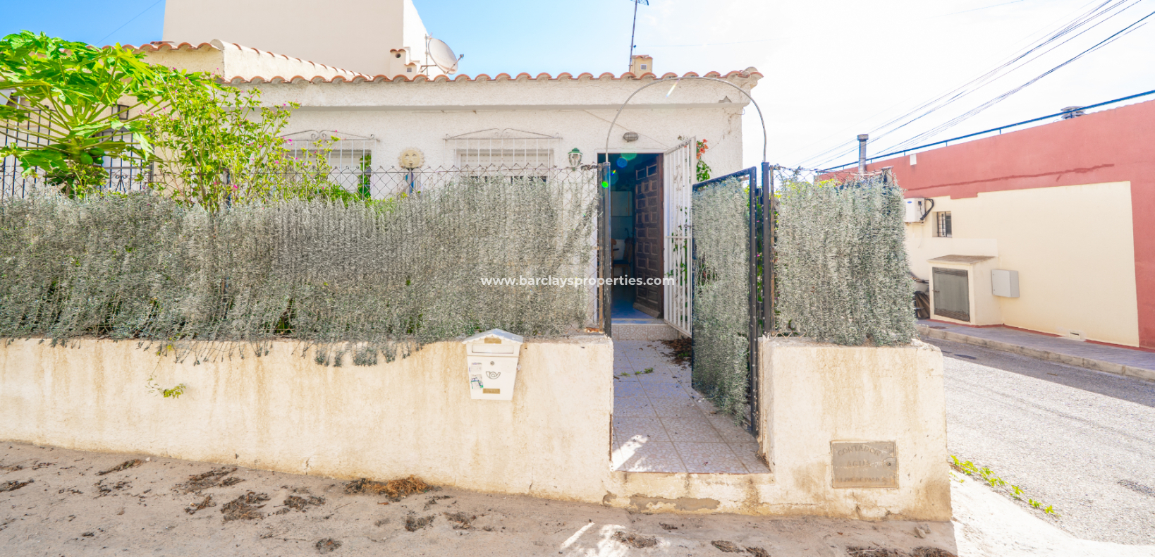 Resale - Terraced - Urb. La Marina
