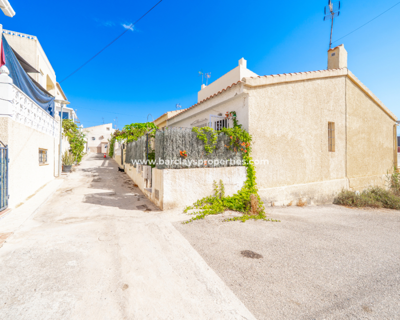 Resale - Terraced - Urb. La Marina