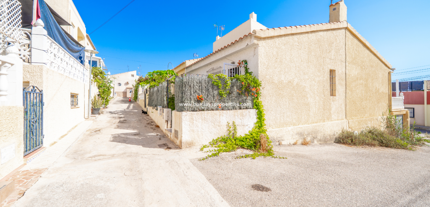 Resale - Terraced - Urb. La Marina